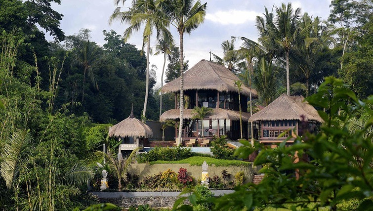 pool villa ubud